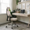 manager_3.2_grey_arrangement_2560_2560.jpg