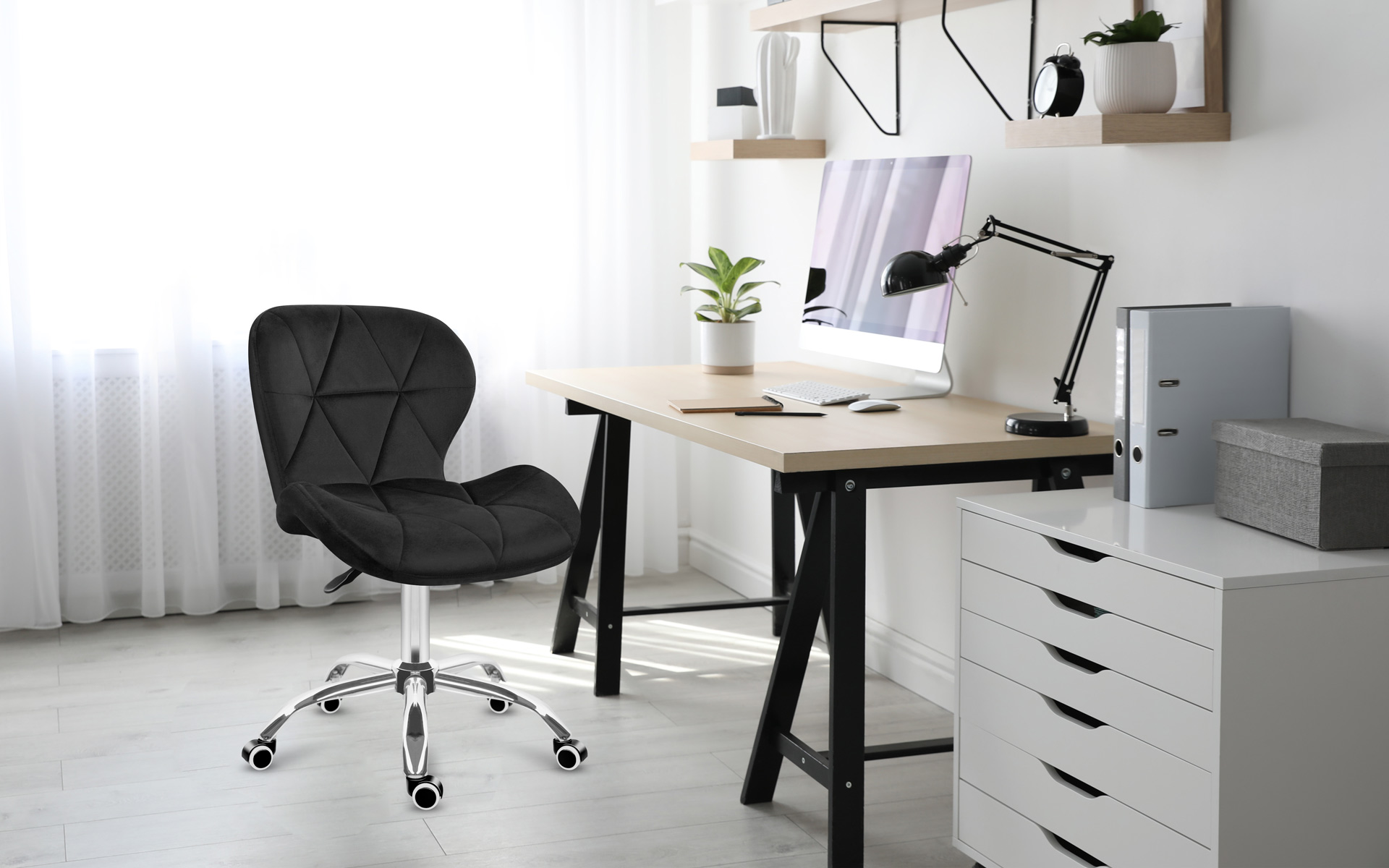 Fotel biurowy Mark Adler 3.0 Black aranżacja